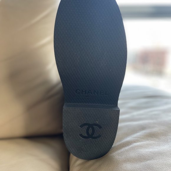 CHANEL Socks-Out High Boot - Picture 4 of 8